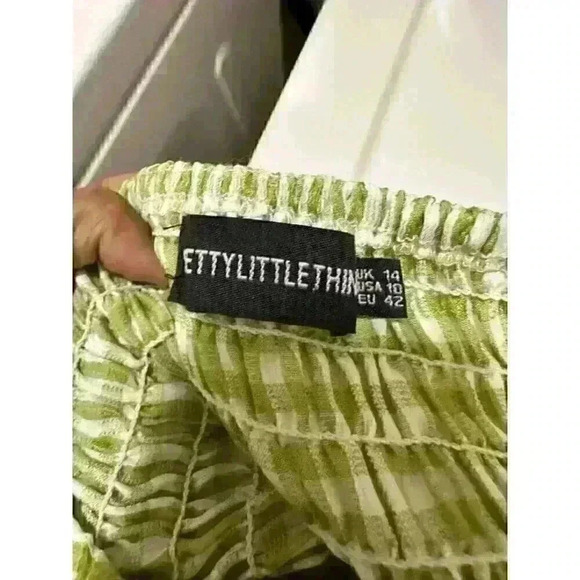 Pretty Little Thing Green Check Print Shirred Frill Hem Romper - Picture 3 of 4